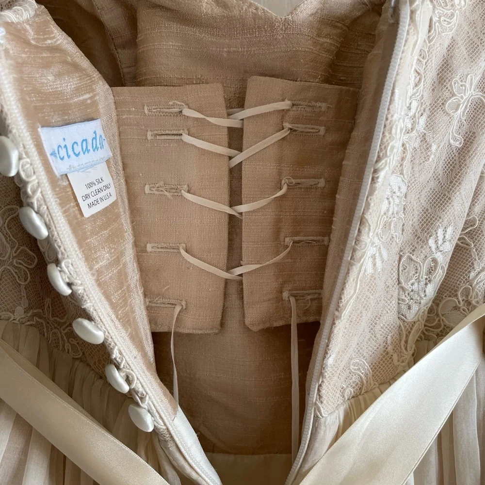 100% Pure Silk Wedding Dress Almond & Ivory Seattle Bridal Size 4 - Picture 15 of 17